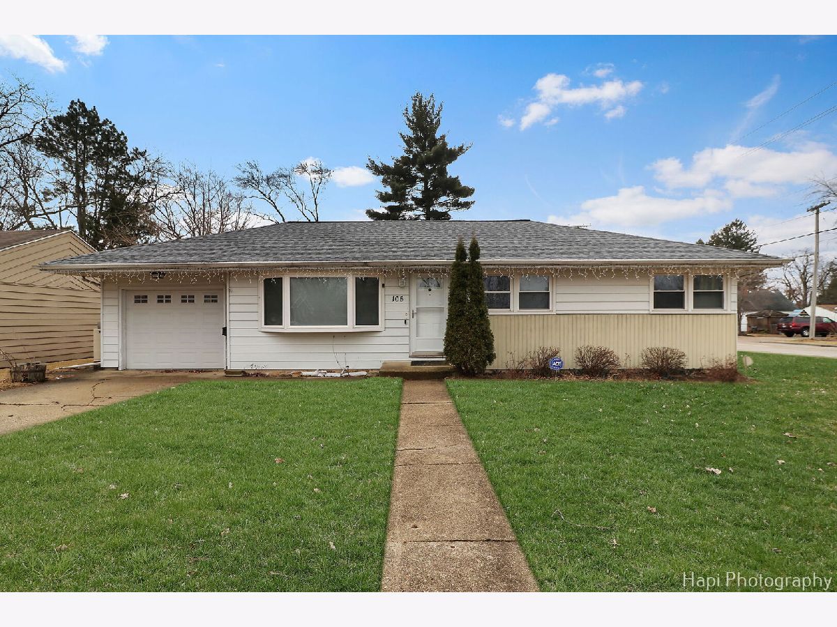 Homes Sold Oak Knoll Cary Illinois, 105 Bell