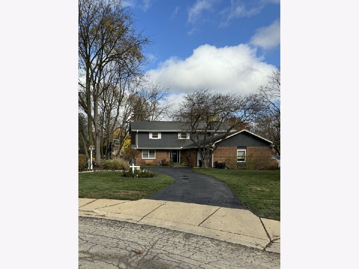 Homes Sold Town Acres Roselle Illinois, 295 Park