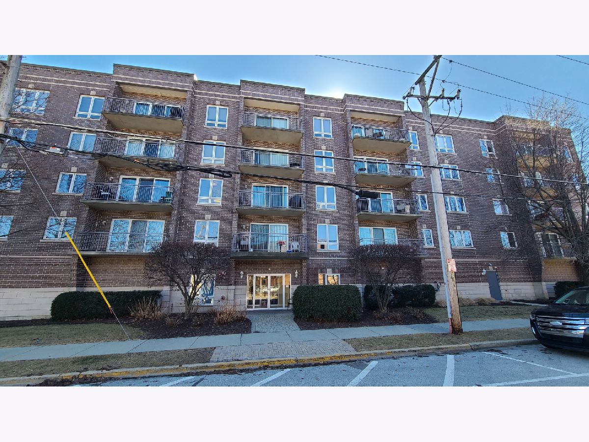 Condominiums Sold Insignia Des Plaines Illinois, 1477 Thacker