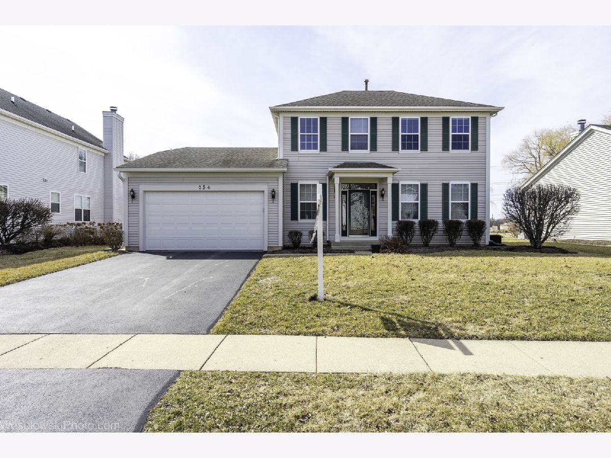 Homes Sold Foxford Hills Cary Illinois, 254 Foxford