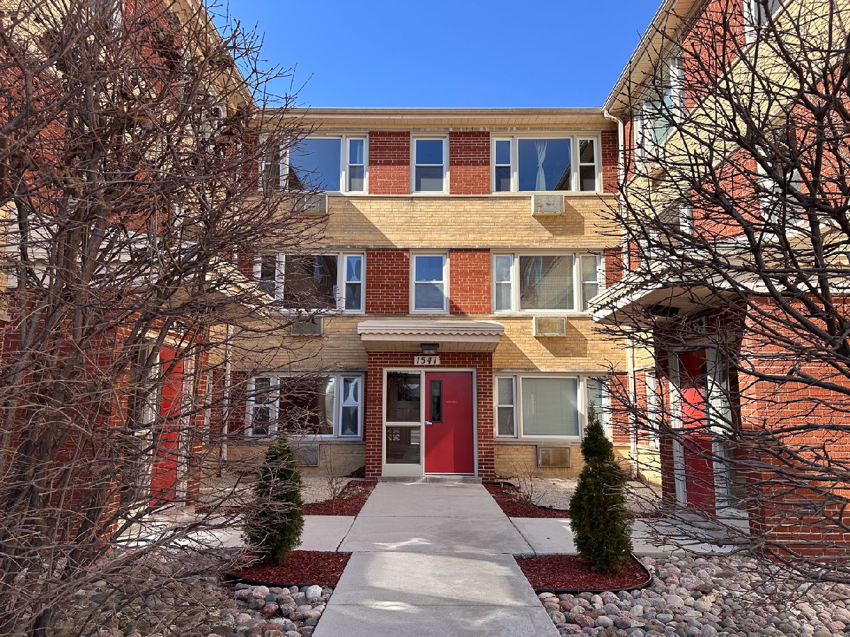 Condominiums Sold Coachlight Condos Forest Park Illinois, 1541 Harlem