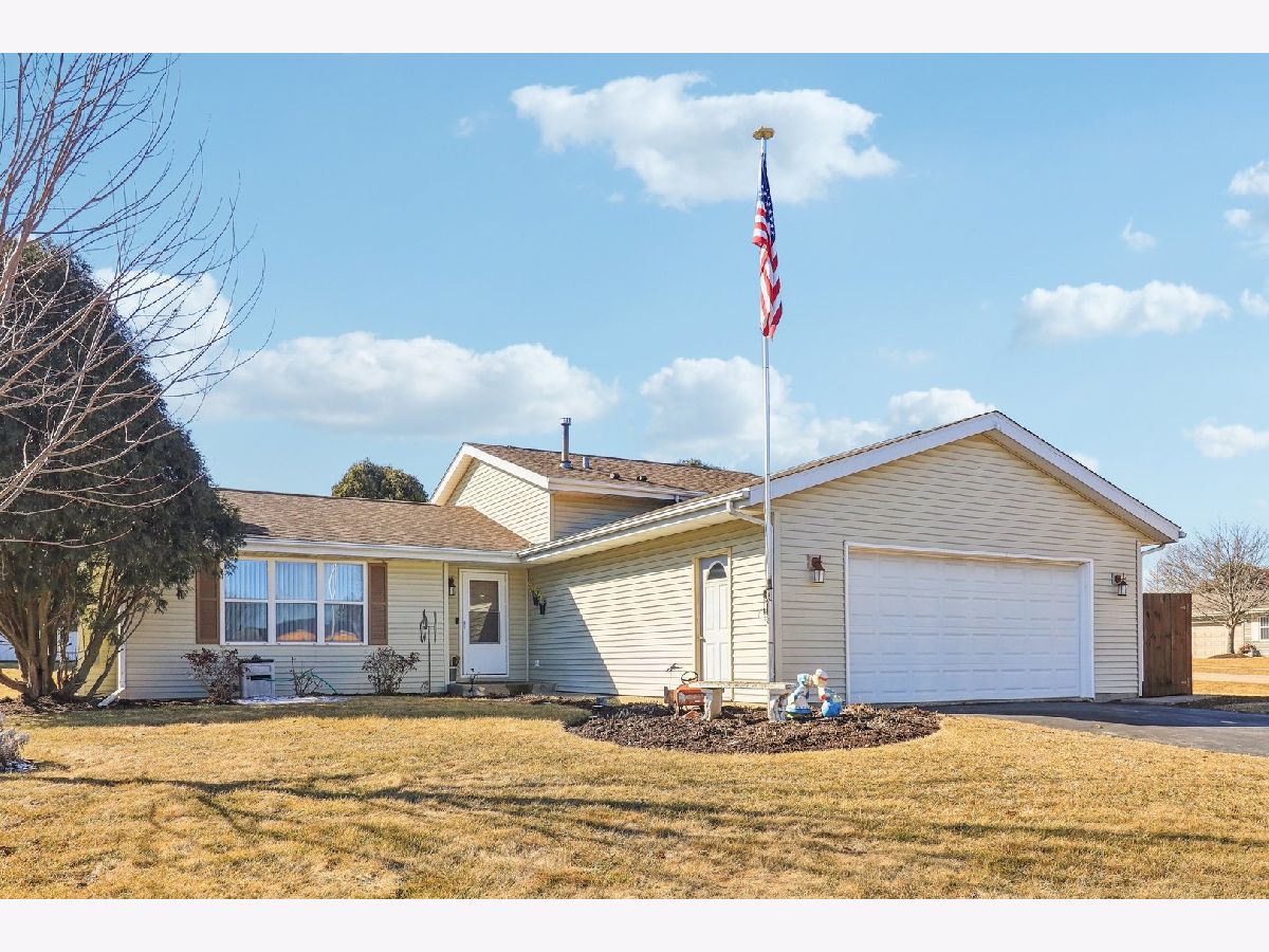  Sold Capron Illinois, 100 Sundance