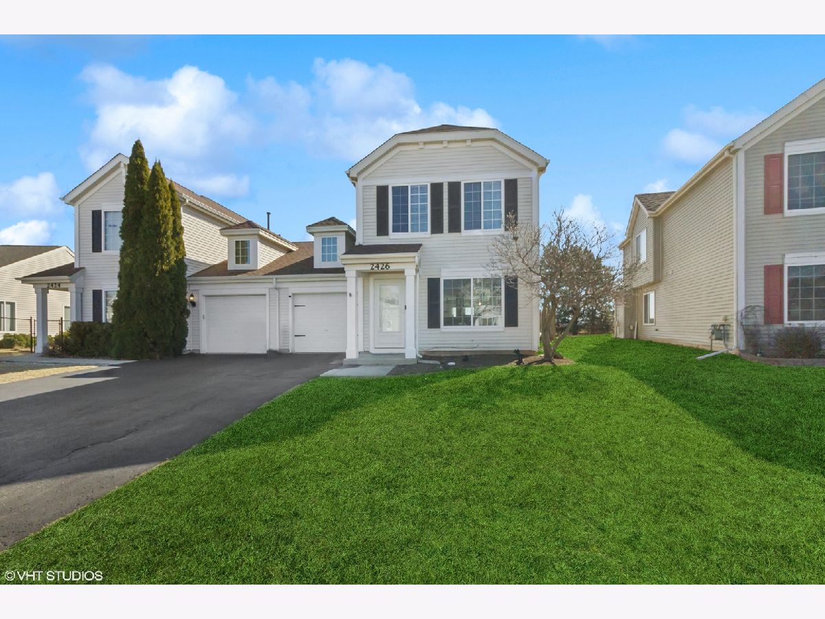 Townhomes & Homes Sold Montgomery Crossings Montgomery Illinois, 2426 Mayfield