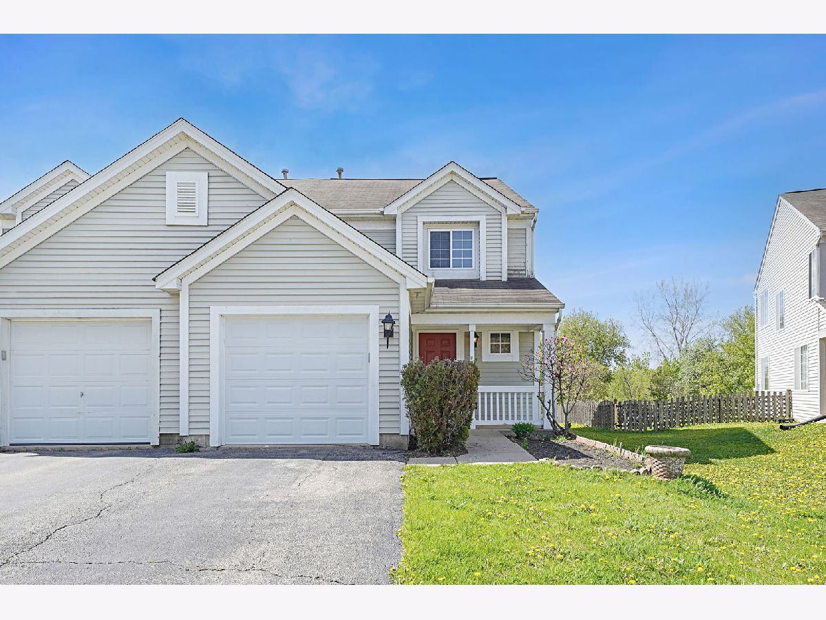 Townhomes Rented Impressions Lake In The Hills Illinois, 21 Ronan