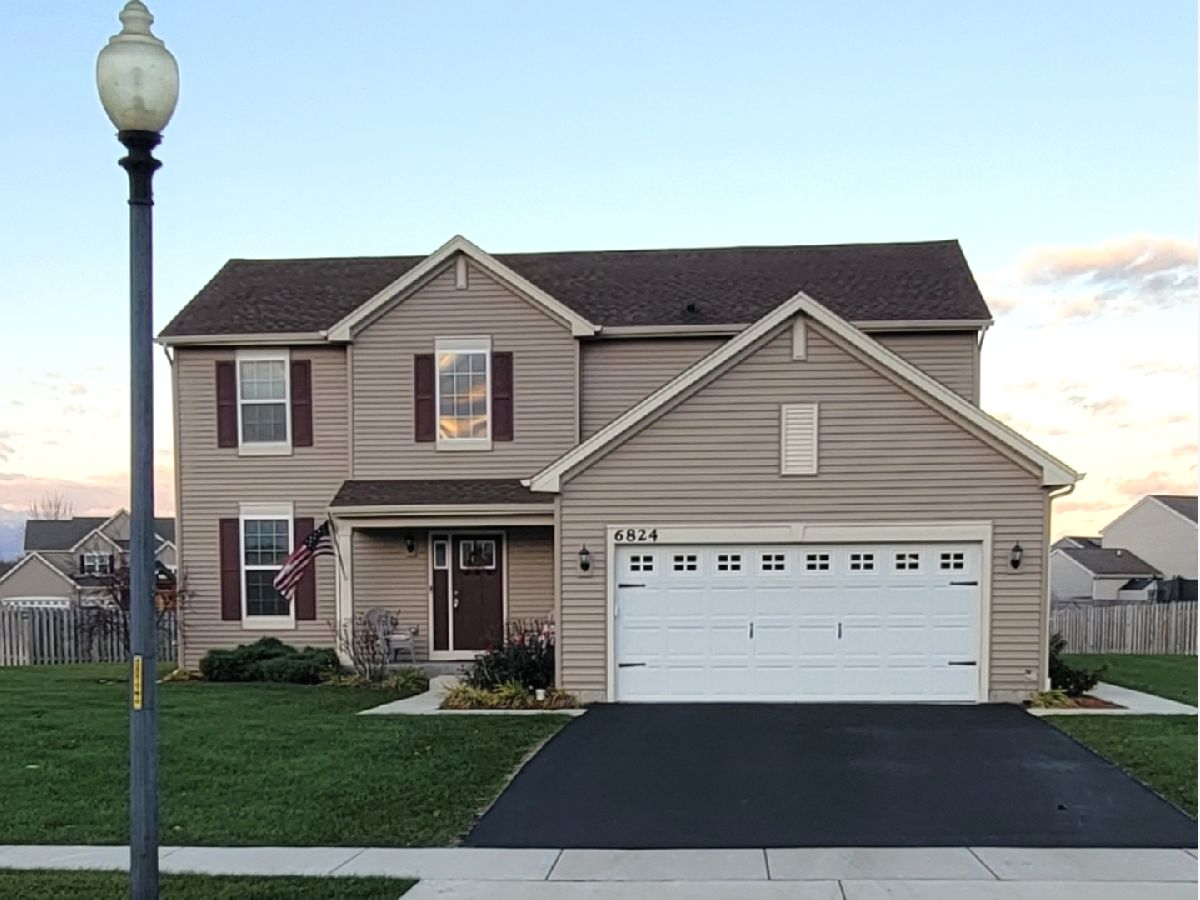 Homes & Townhomes & Condos Sold Legend Lakes Mchenry Illinois, 6824 Galway