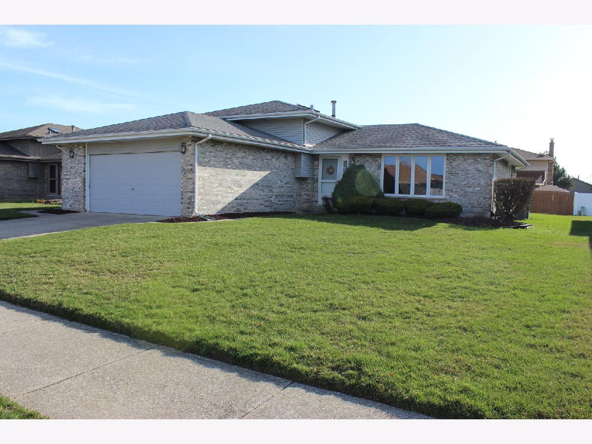 Homes & Condos & Townhomes Sold Crestwood Estates Crestwood Illinois, 13407 Laramie