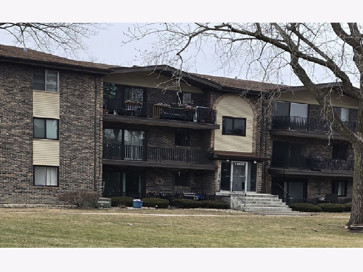 Condominiums Sold Sandpiper North Crestwood Illinois, 13521 Le Claire