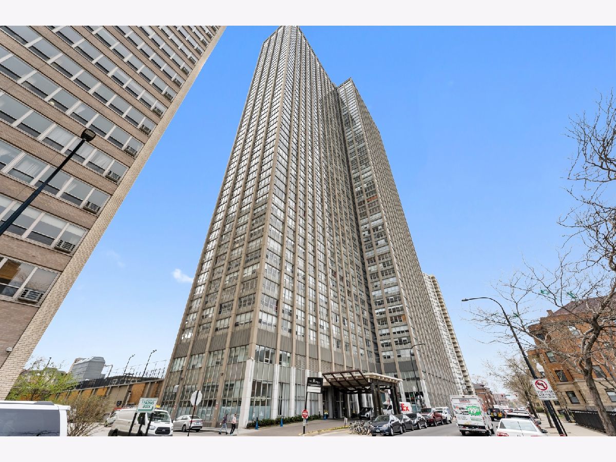 Condominiums Sold Park Place Tower Chicago Illinois, 655 Irving Park