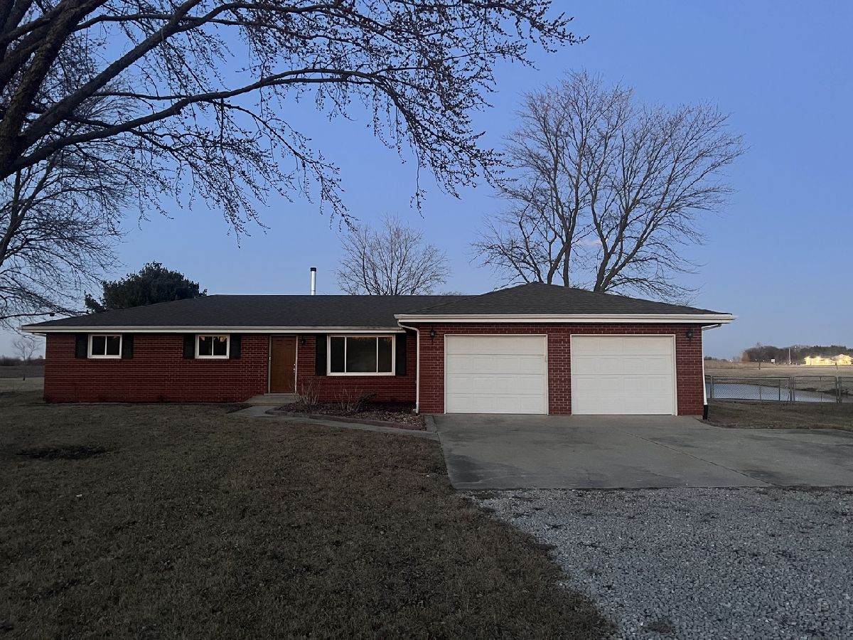  Rented Elwood Illinois, 136 Saint Louis