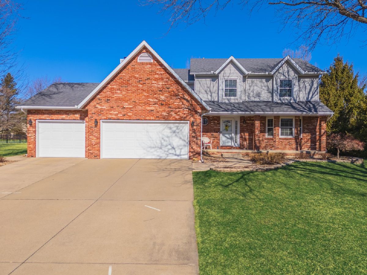  Sold Towanda Illinois, 28 Candle Ridge
