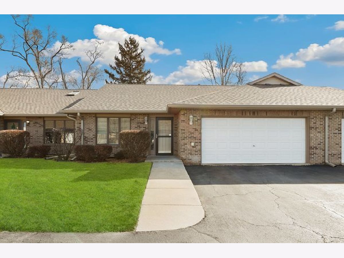 Condominiums Sold Jobe's Woods Estates New Lenox Illinois, 129 Batson