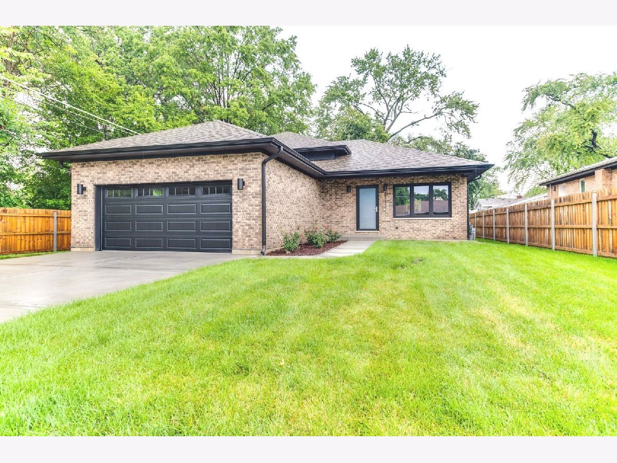  Rented Burbank Illinois, 5330 86th