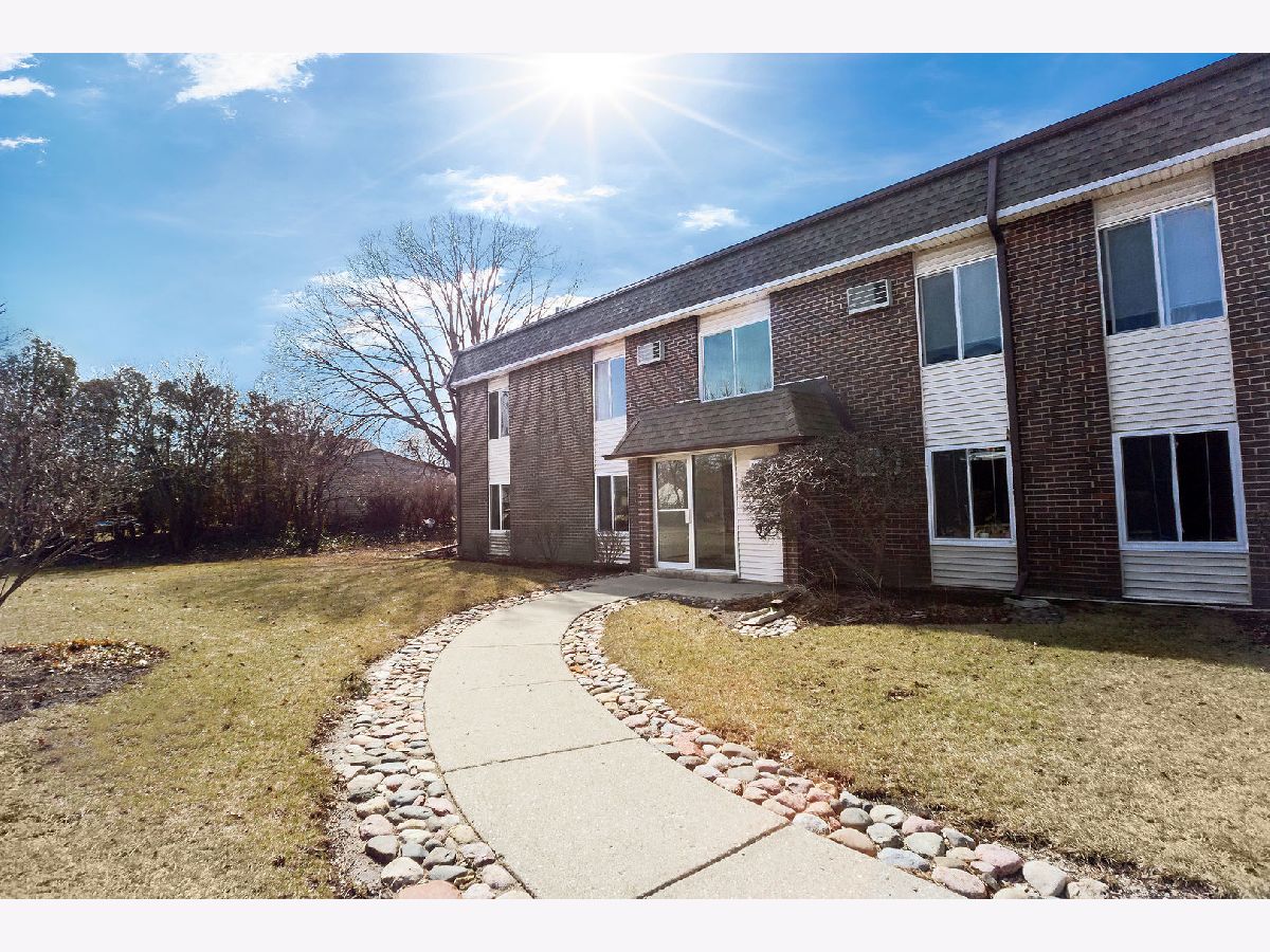 Homes & Condominiums Sold Mill Creek Buffalo Grove Illinois, 849 Miller