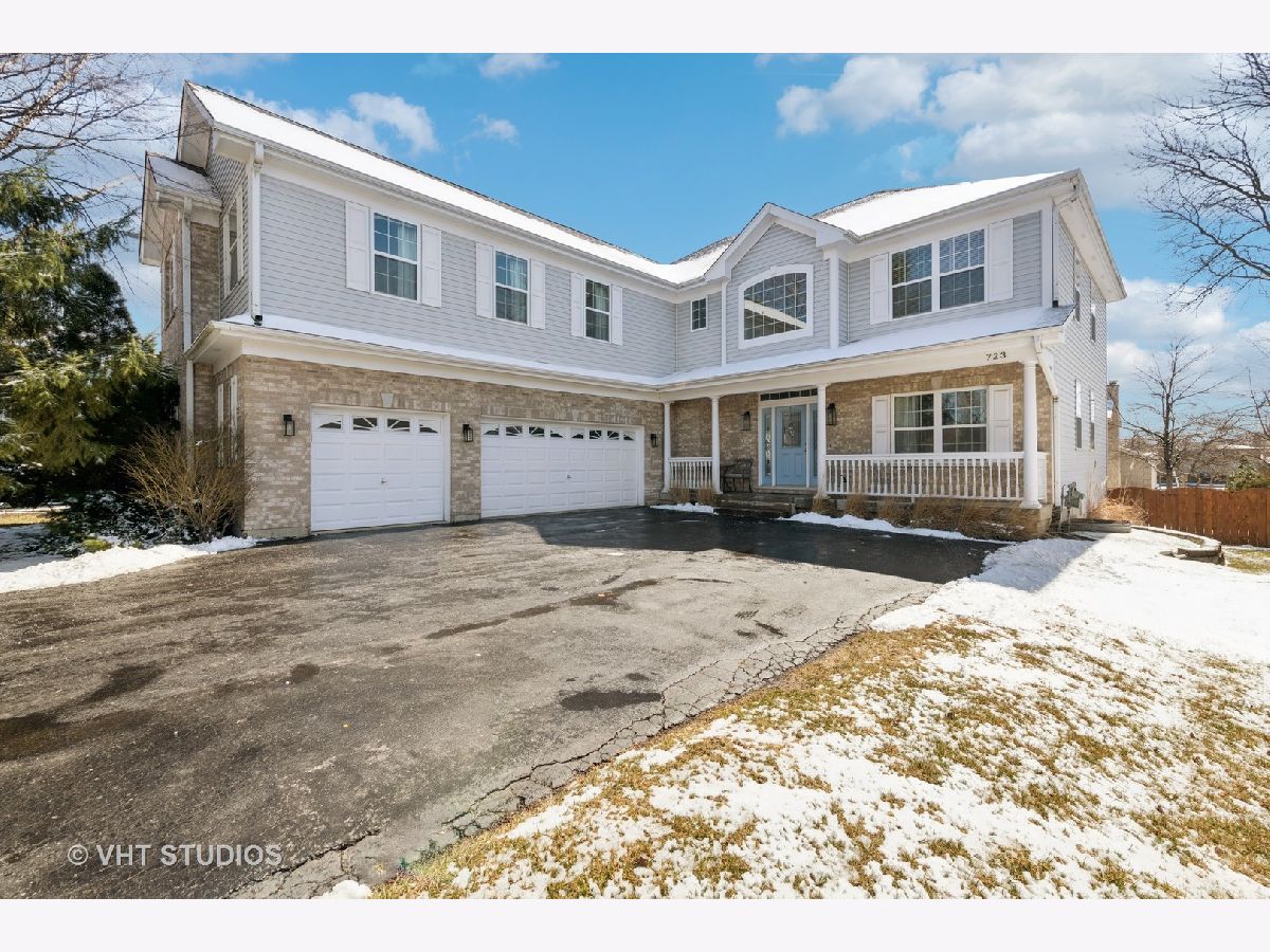 Homes & Condos & Townhomes Sold Ivy Hill Arlington Heights Illinois, 723 Hintz