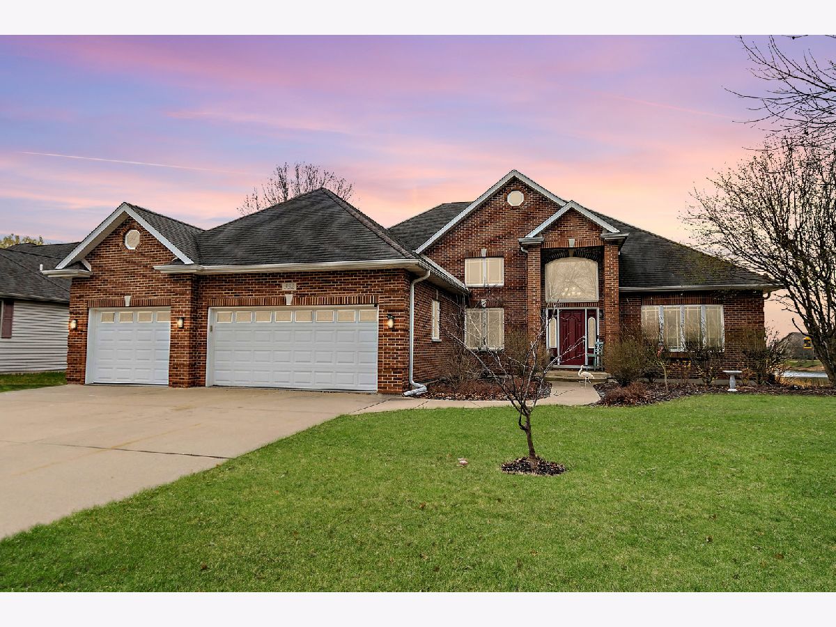 Homes Sold Bridges Of Rivermist Dekalb Illinois, 332 Kingsbury