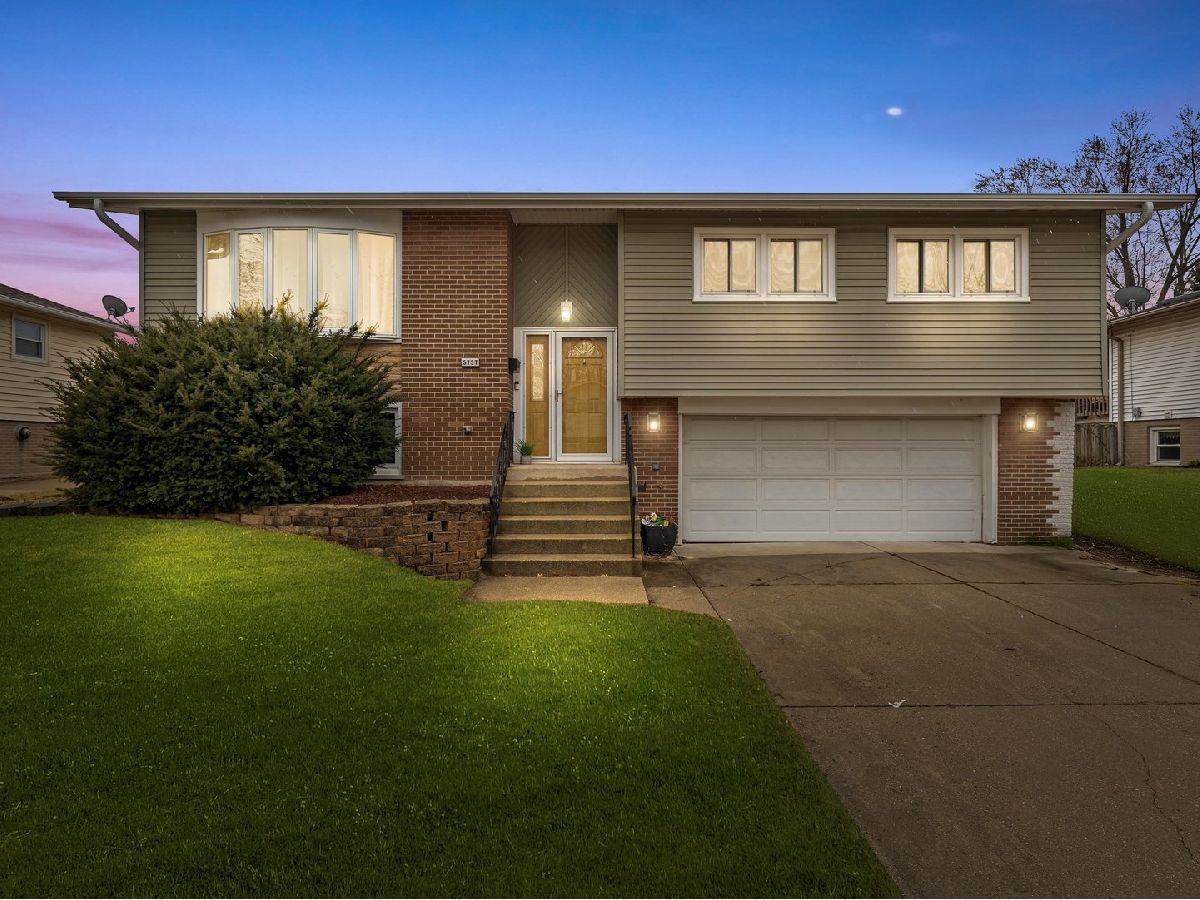 Homes Sold El Vista Oak Forest Illinois, 5737 150th
