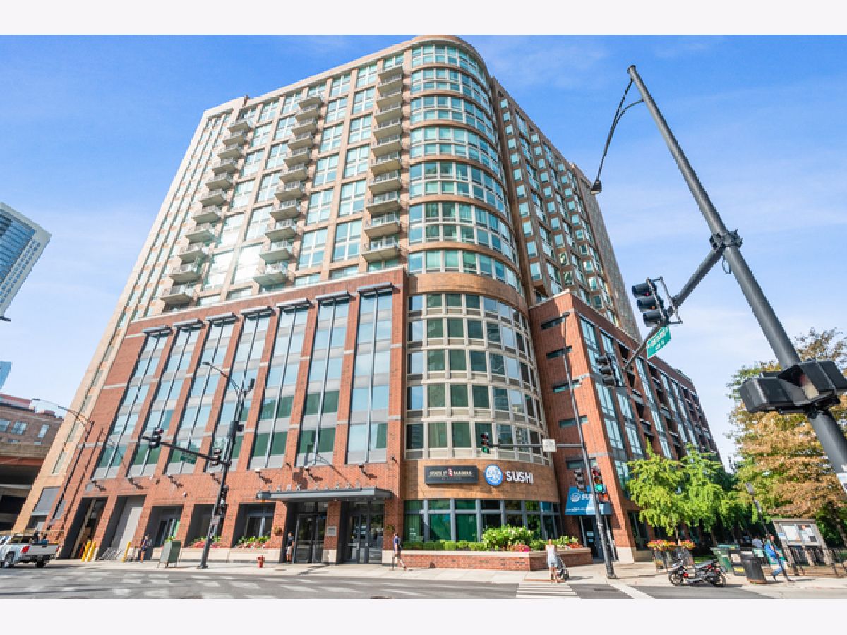 Condominiums Rented Park Place Chicago Illinois, 600 Kingsbury