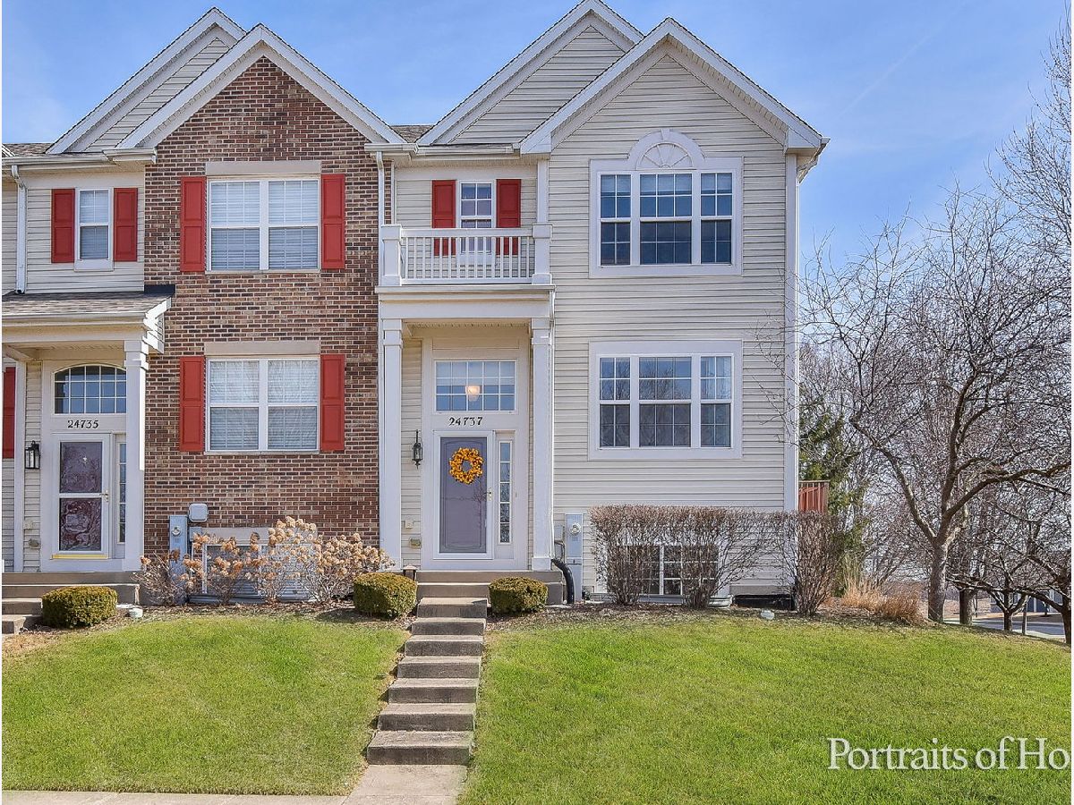 Townhomes Sold Patriot Square Plainfield Illinois, 24737 Patriot Square