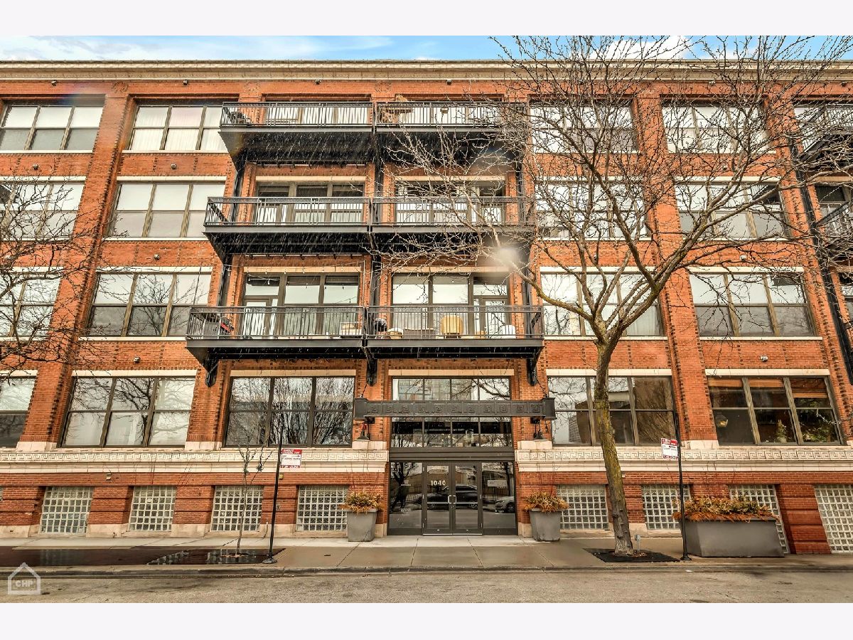 Condominiums Sold Number 10 Lofts Chicago Illinois, 1040 Adams