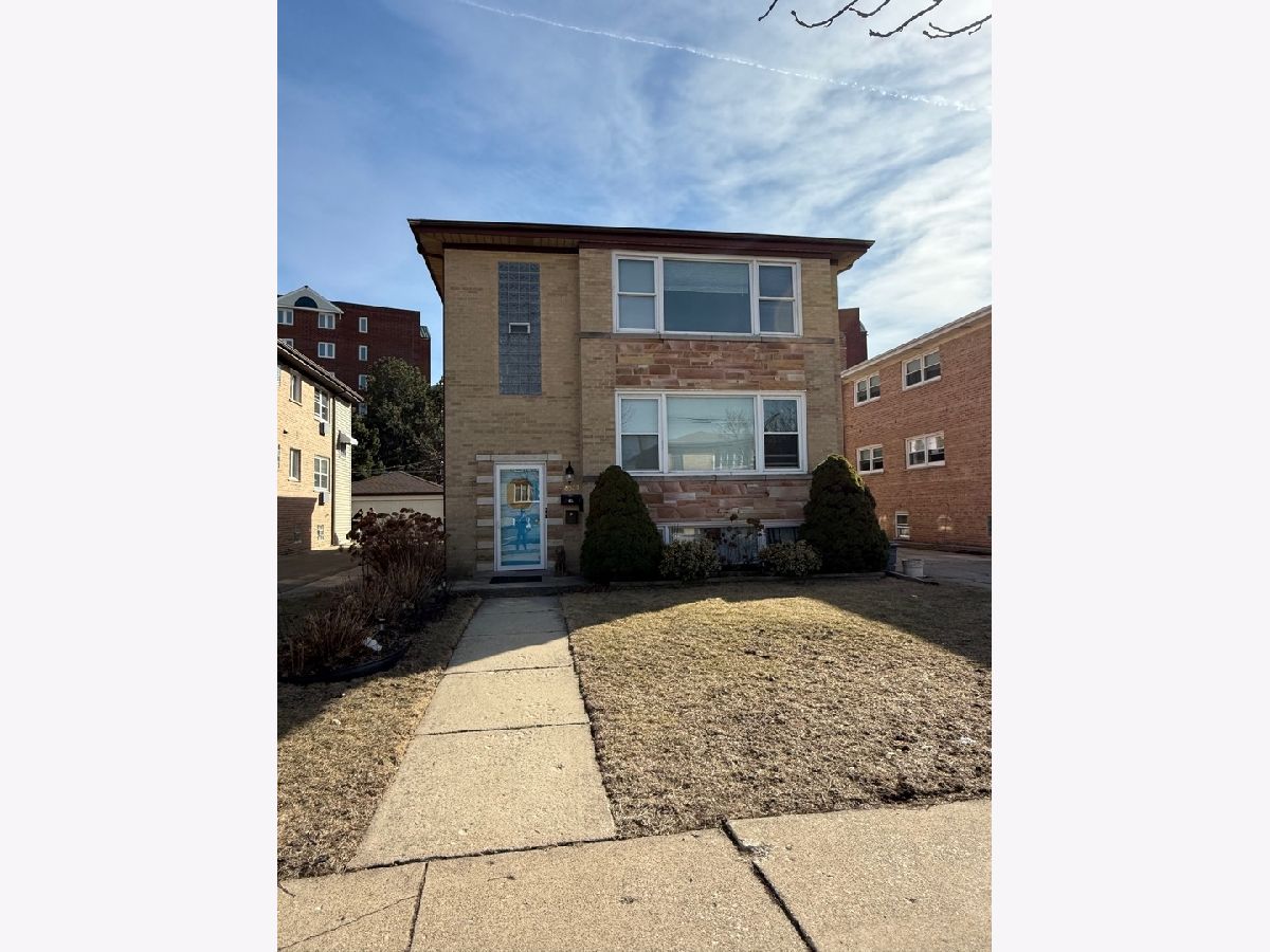 Rented Chicago Illinois, 8527 Berwyn