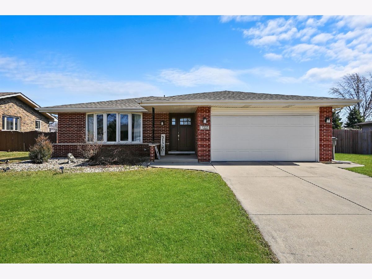Condos & Townhomes & Homes Sold Golfview Orland Park Illinois, 15227 Saint Andrews