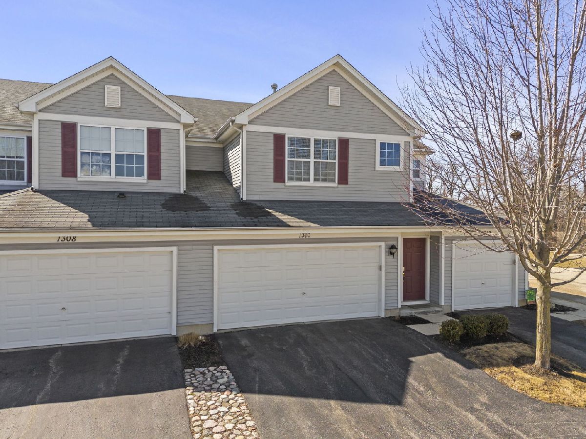 Townhomes & Condos & Homes Sold Remington Pointe Volo Illinois, 1310 Waverly