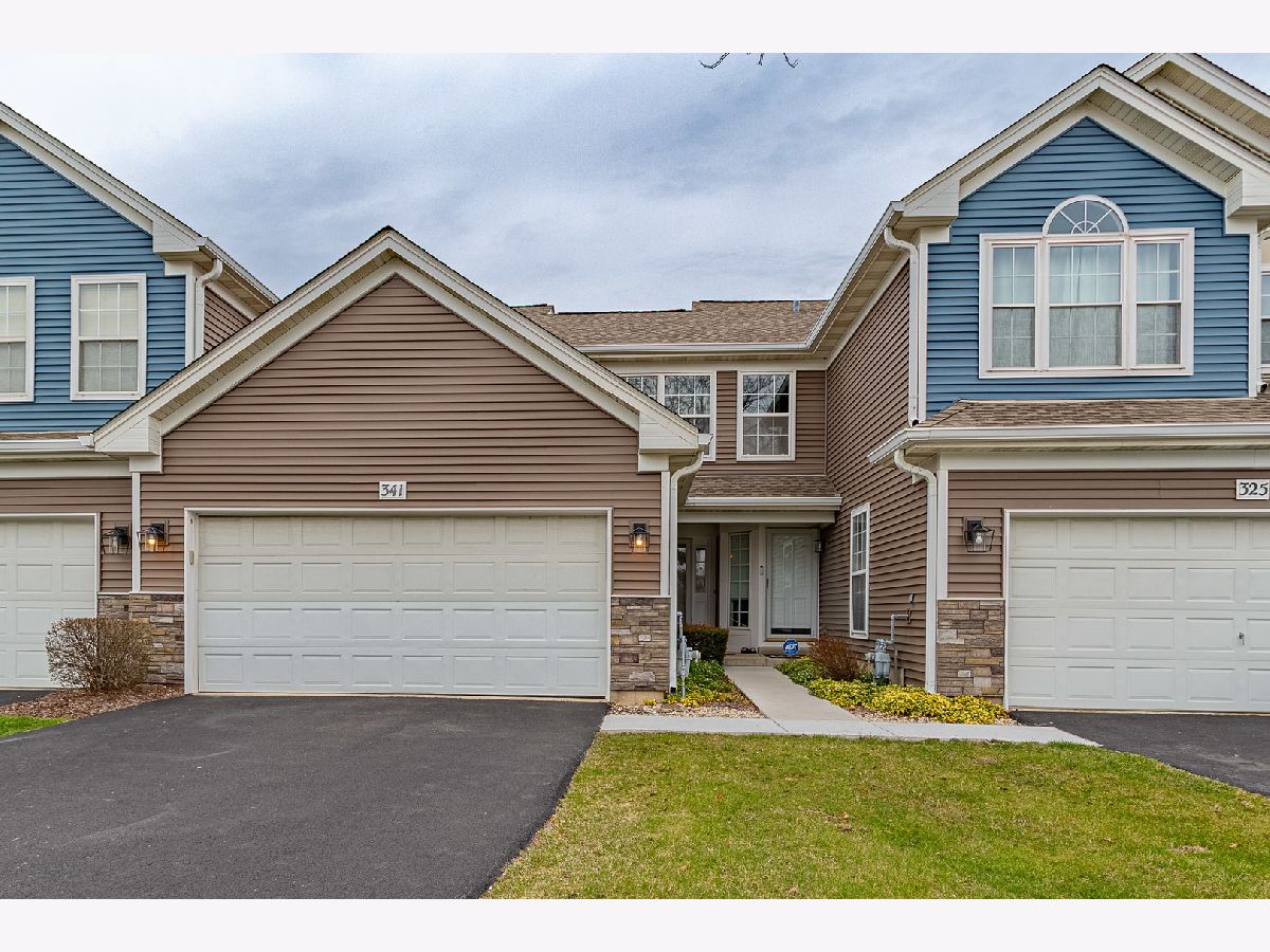 Townhomes & Condos Rented Wildspring Itasca Illinois, 341 Prairie