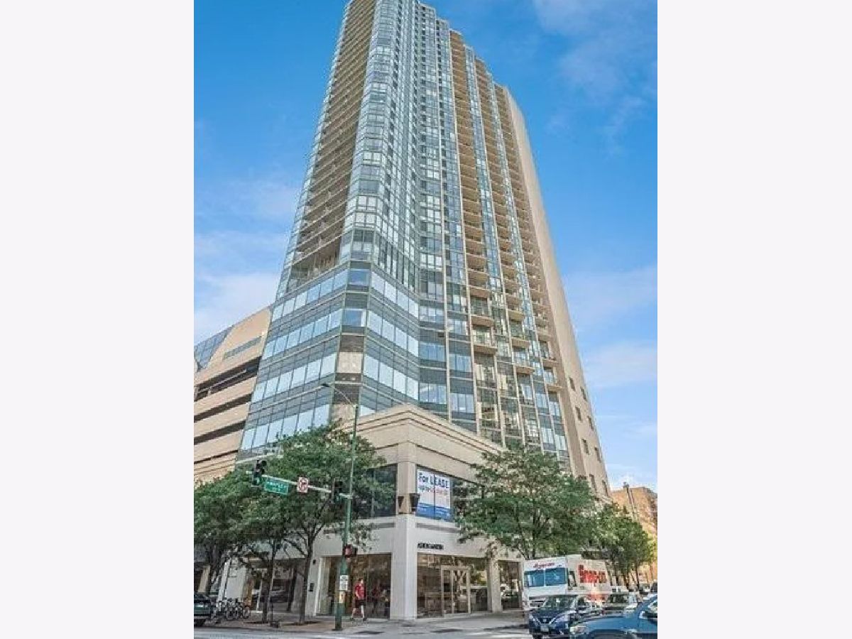 Condominiums Rented Gold Coast Galleria Chicago Illinois, 111 Maple