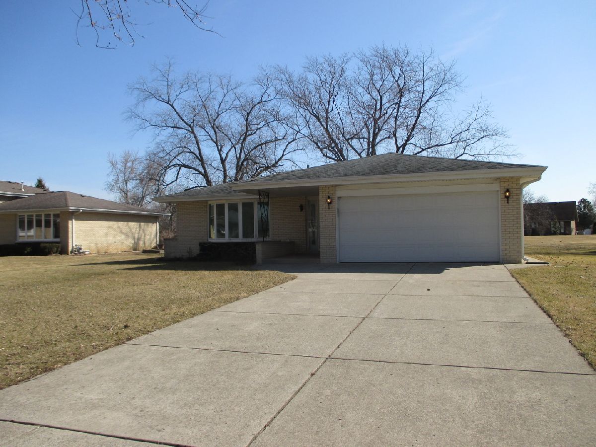 Homes Sold Rosehill Estates Downers Grove Illinois, 9S239 Cumnor