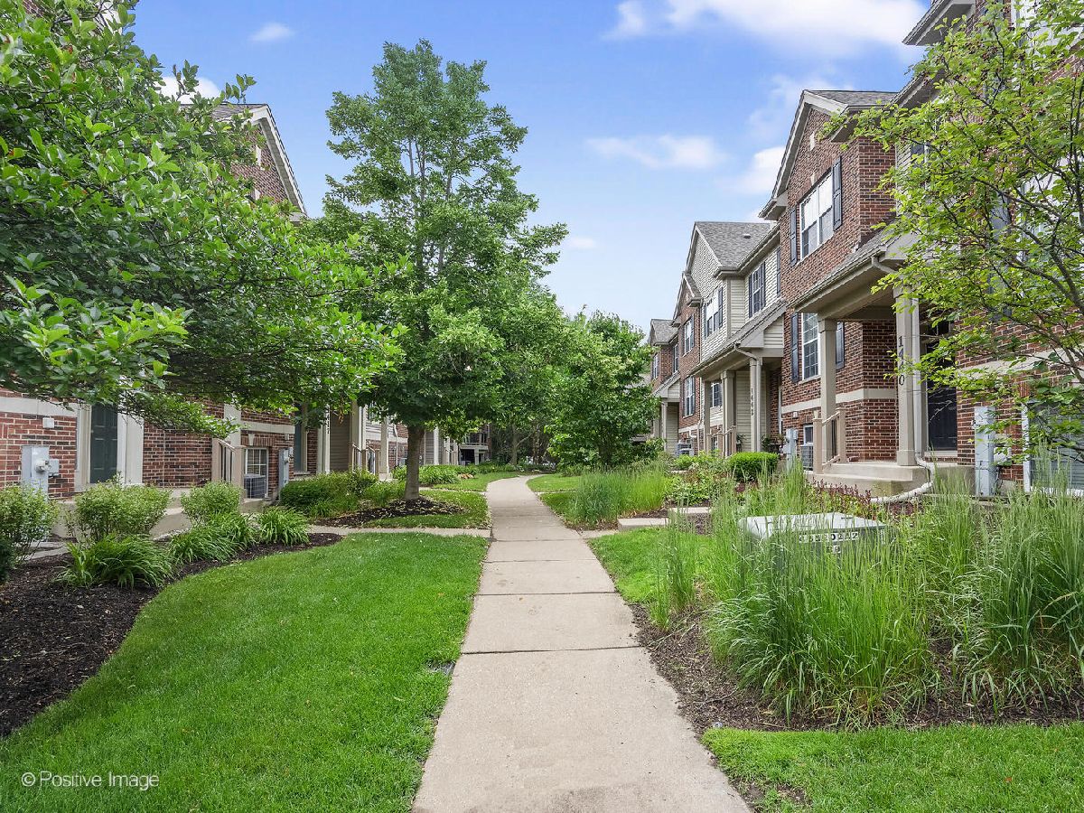 Townhomes Sold Fairfield Place Lombard Illinois, 1440 Fairfield