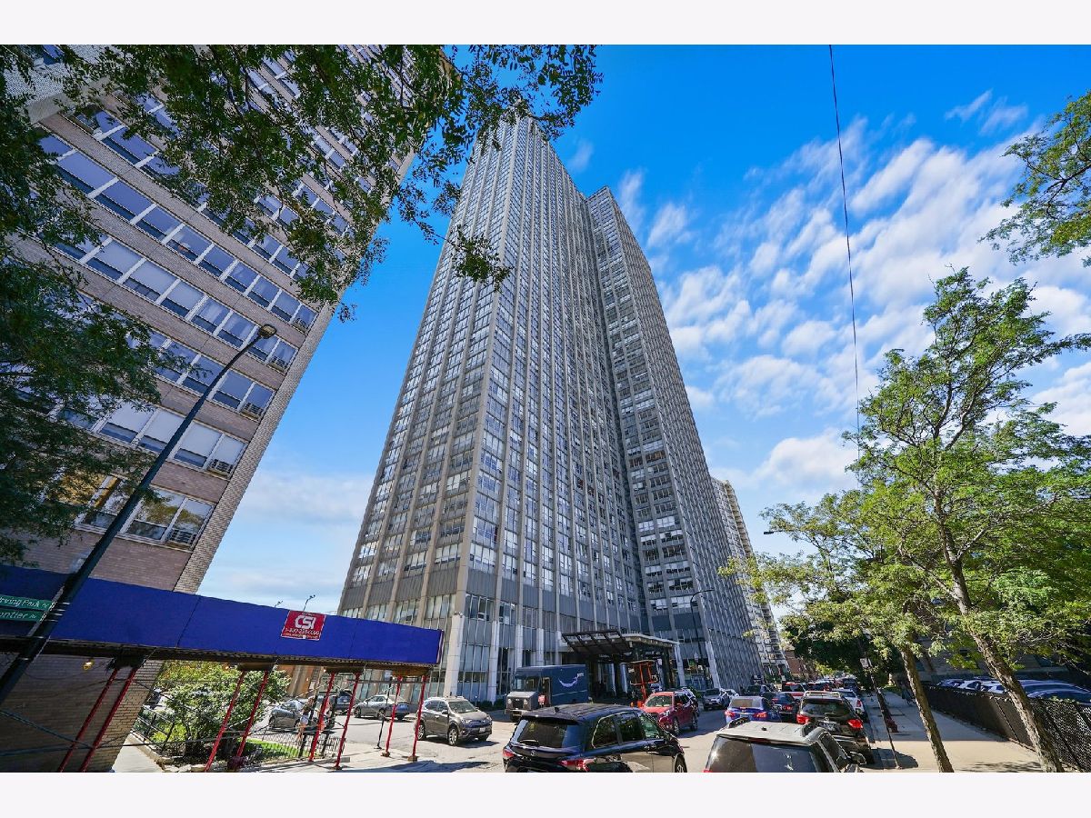 Condominiums Sold Park Place Tower Chicago Illinois, 655 Irving Park