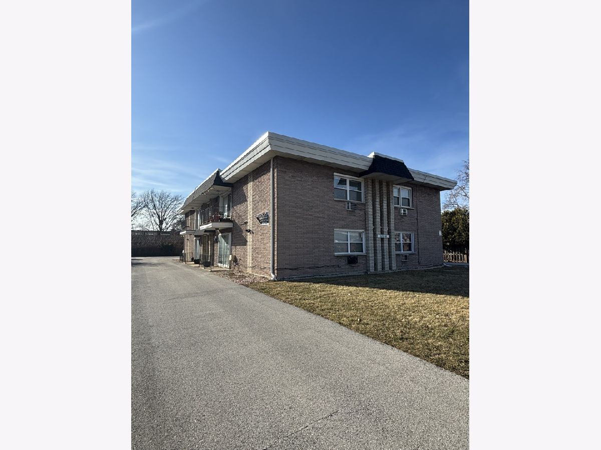  Rented Crestwood Illinois, 12702 Central