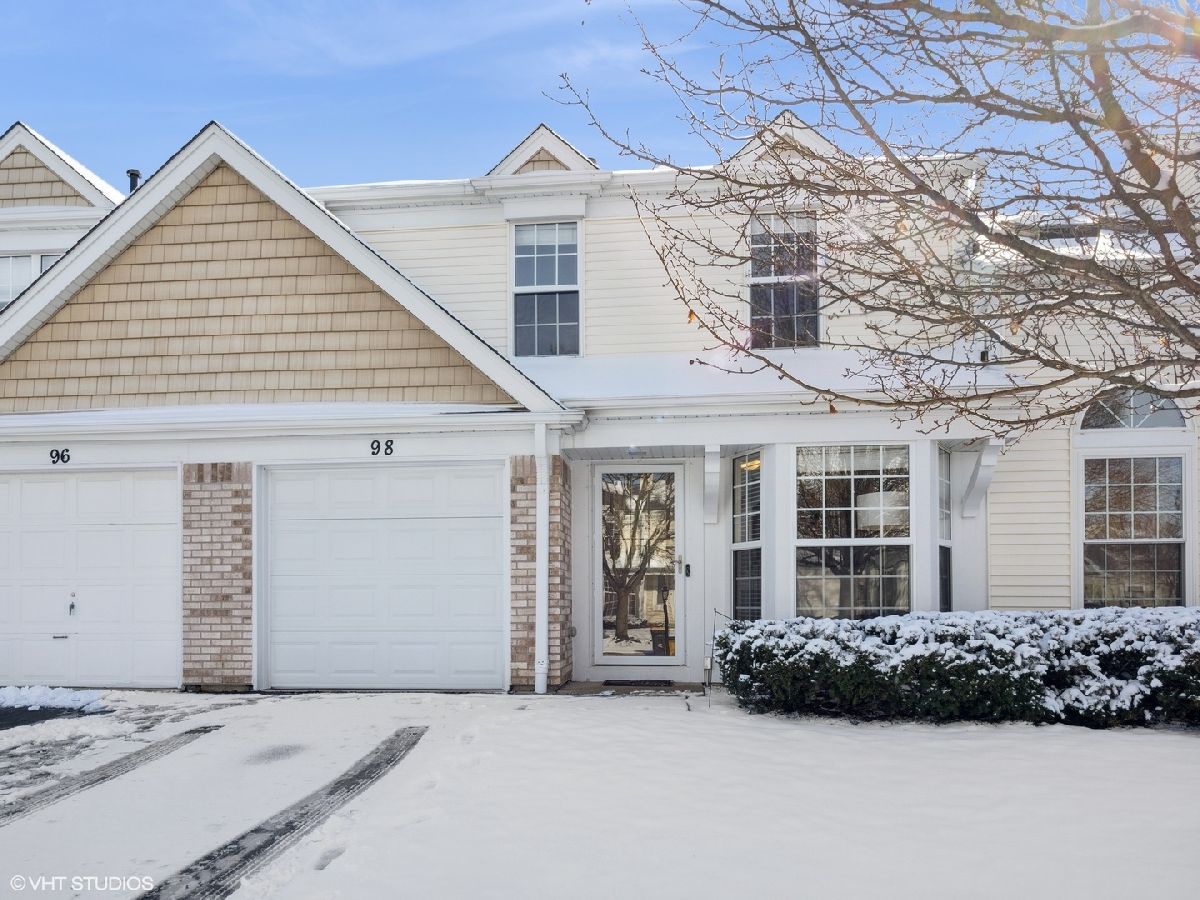 Townhomes Sold Tiffany Place Streamwood Illinois, 98 Shag Bark