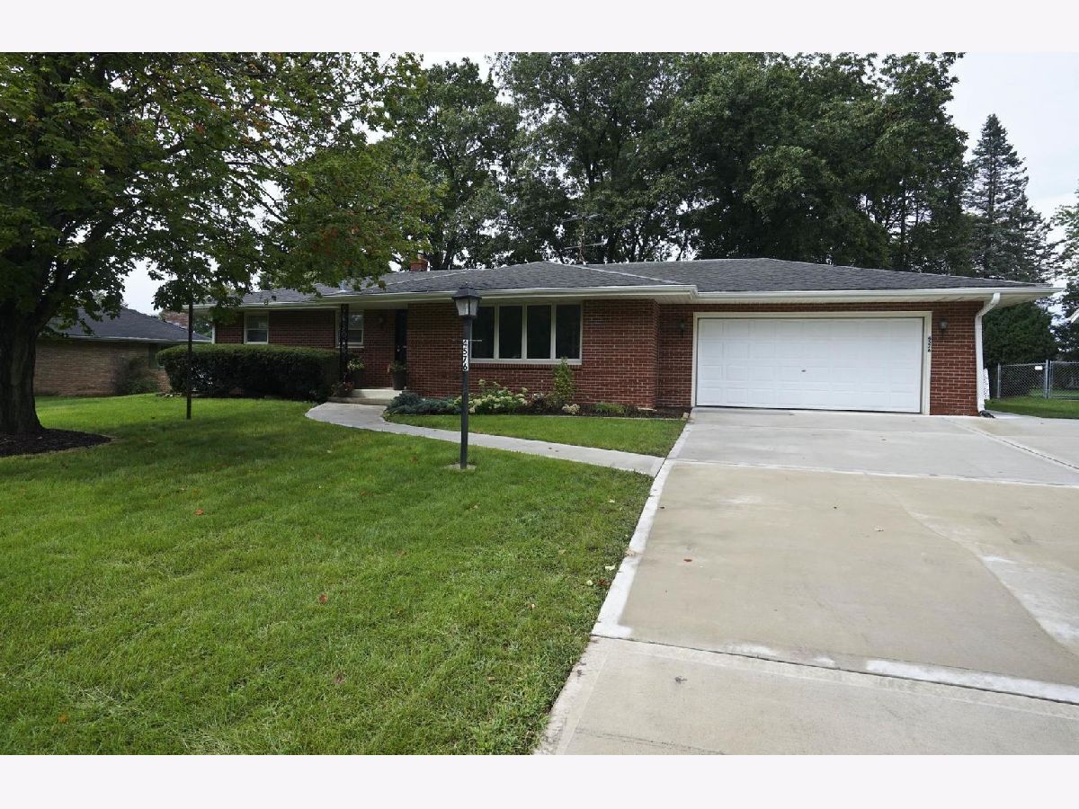 Rented Rockford Illinois, 4576 Pepper