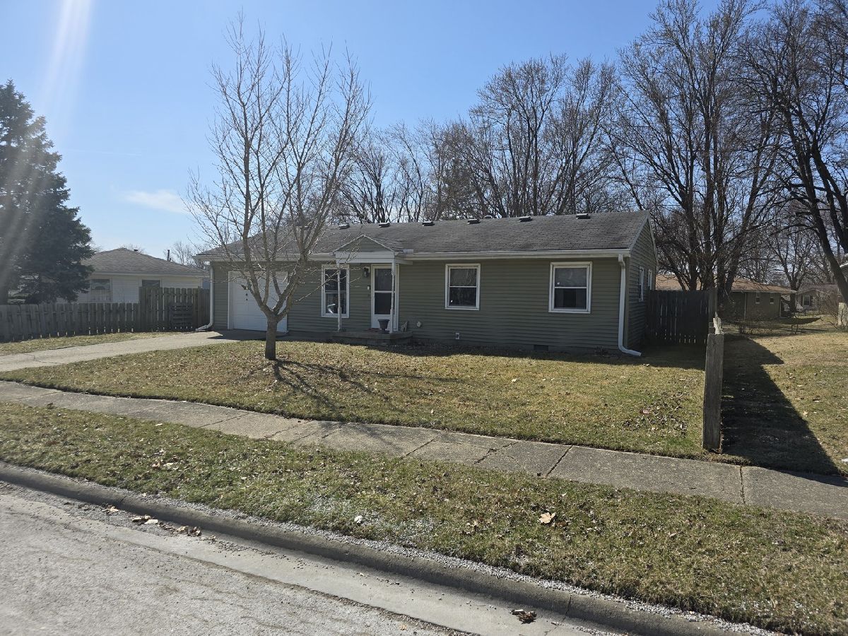 Homes Sold Flair Clinton Illinois, 5 Kirkwood