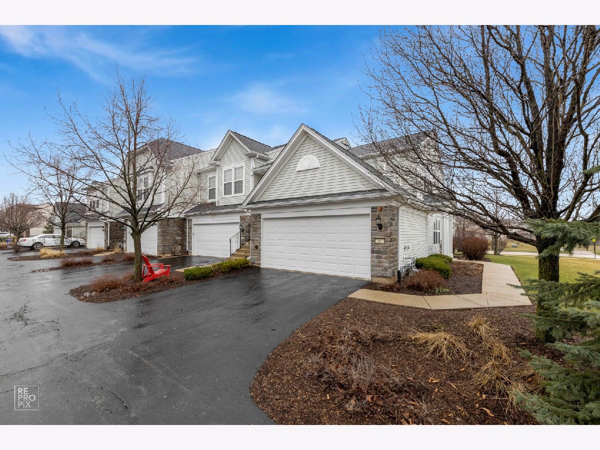 Homes & Townhomes & Condos Rented Autumn Creek Yorkville Illinois, 1467 Crimson
