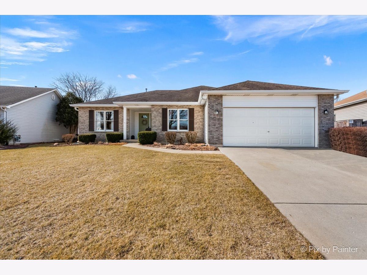 Homes & Townhomes Sold Valley Creek Elgin Illinois, 2051 Belvidere Line