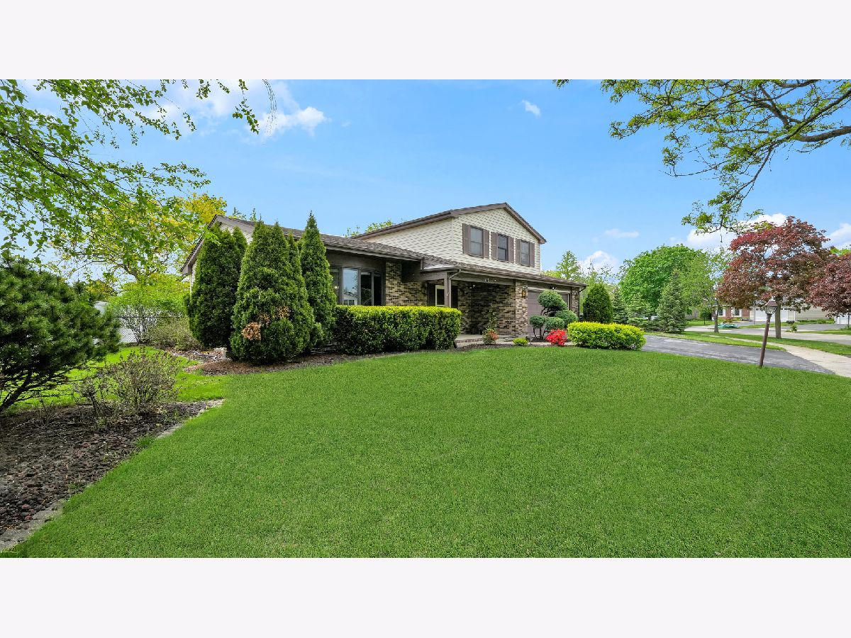 Homes Rented Oakwood Westmont Illinois, 411 Arlington