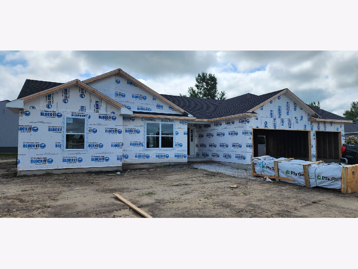 For Sale Coal City Illinois, 1001 Foxgrove Drive