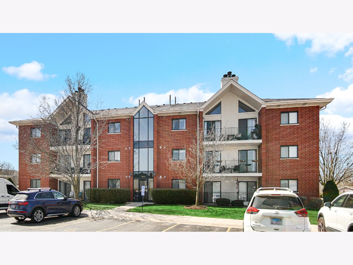 Condominiums Sold Hamilton Hills Tinley Park Illinois, 18206 Rita