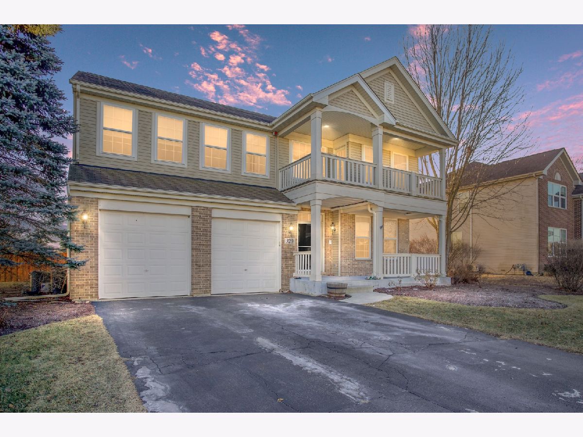 Homes & Townhomes & Condos Sold Legend Lakes Mchenry Illinois, 320 Tralee