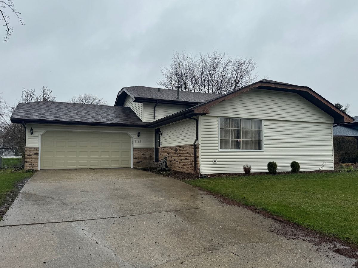  Rented Shorewood Illinois, 1112 Rushwood