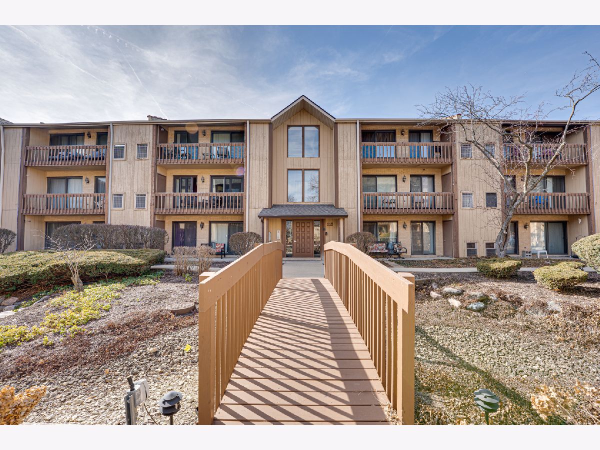 Condominiums Sold Pembrooke Courts Naperville Illinois, 115 Olesen