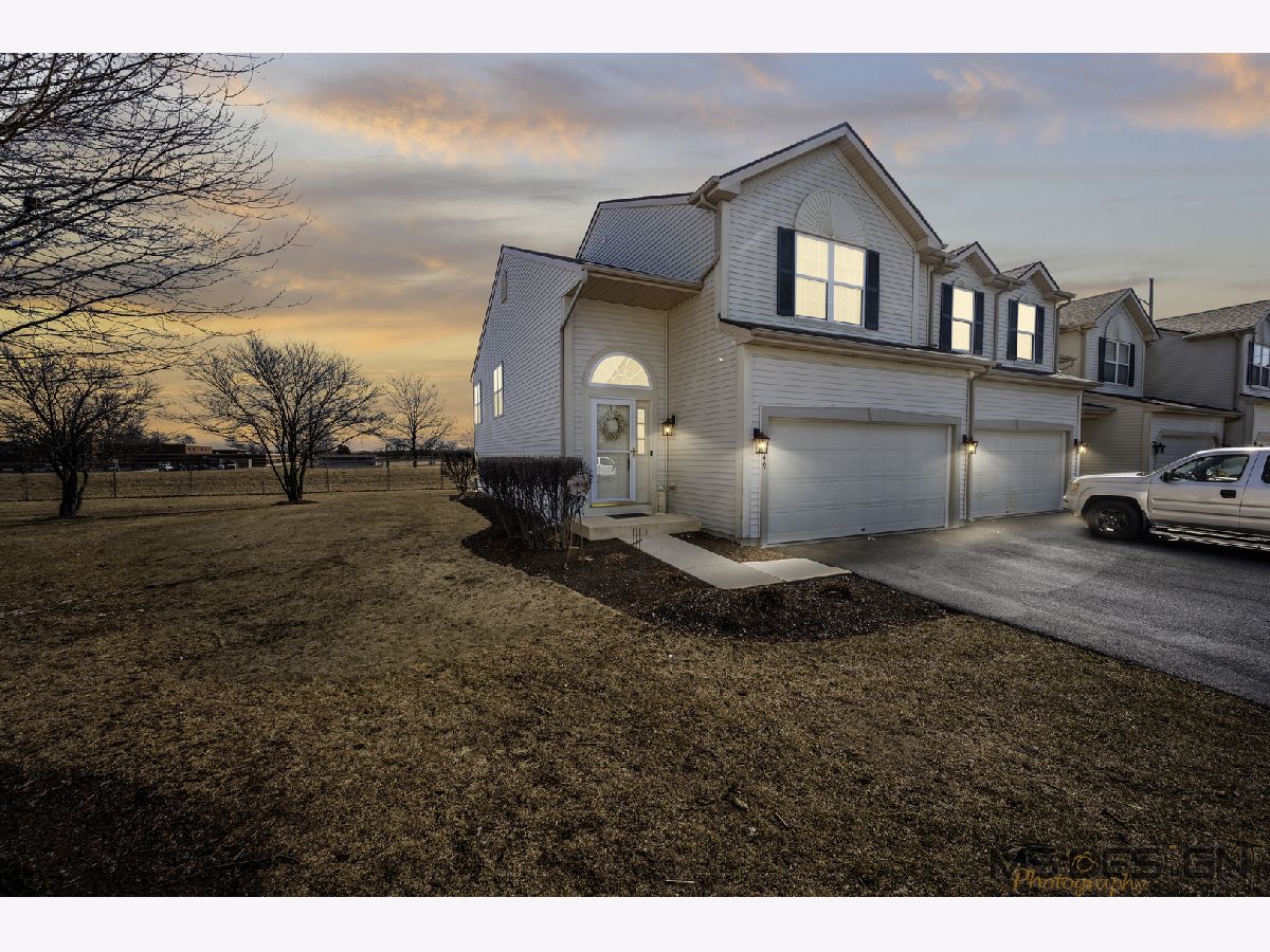 Townhomes & Condos Sold Wineberry Dekalb Illinois, 649 Sterling