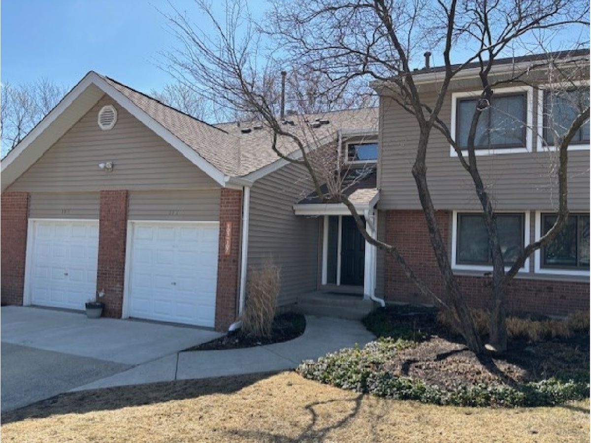 Townhomes & Condos Sold Hidden Lake Village Buffalo Grove Illinois, 103 Wildflower