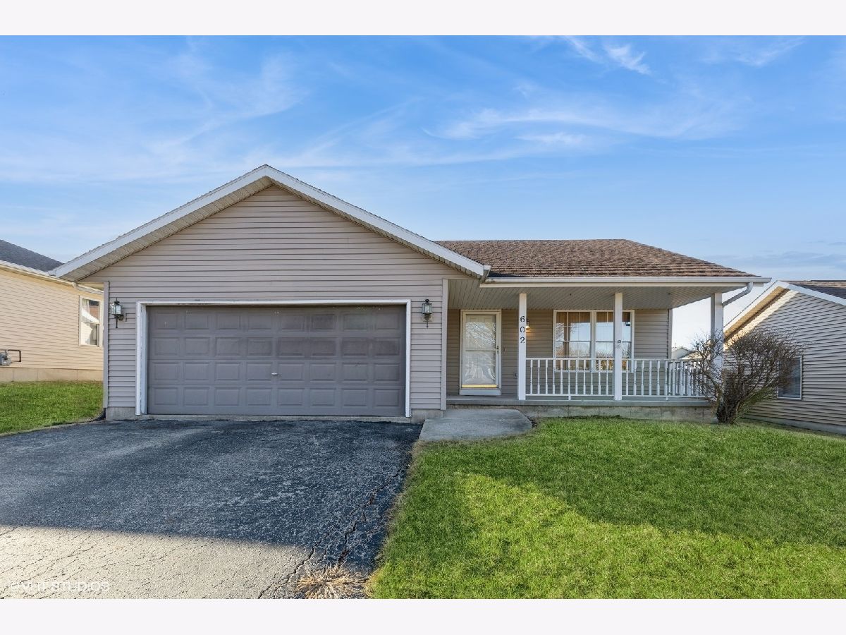 Homes & Condos & Townhomes Sold Willow Glen Genoa Illinois, 602 Tyler
