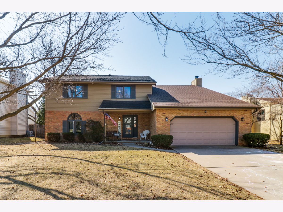 Homes & Condos & Townhomes Sold Rollingbrook S. Bloomington Illinois, 40 Chiswick