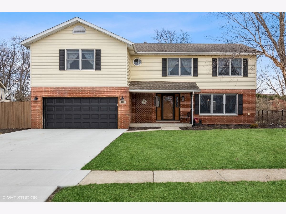 Homes Sold Fieldstone New Lenox Illinois, 110 Wind Crest