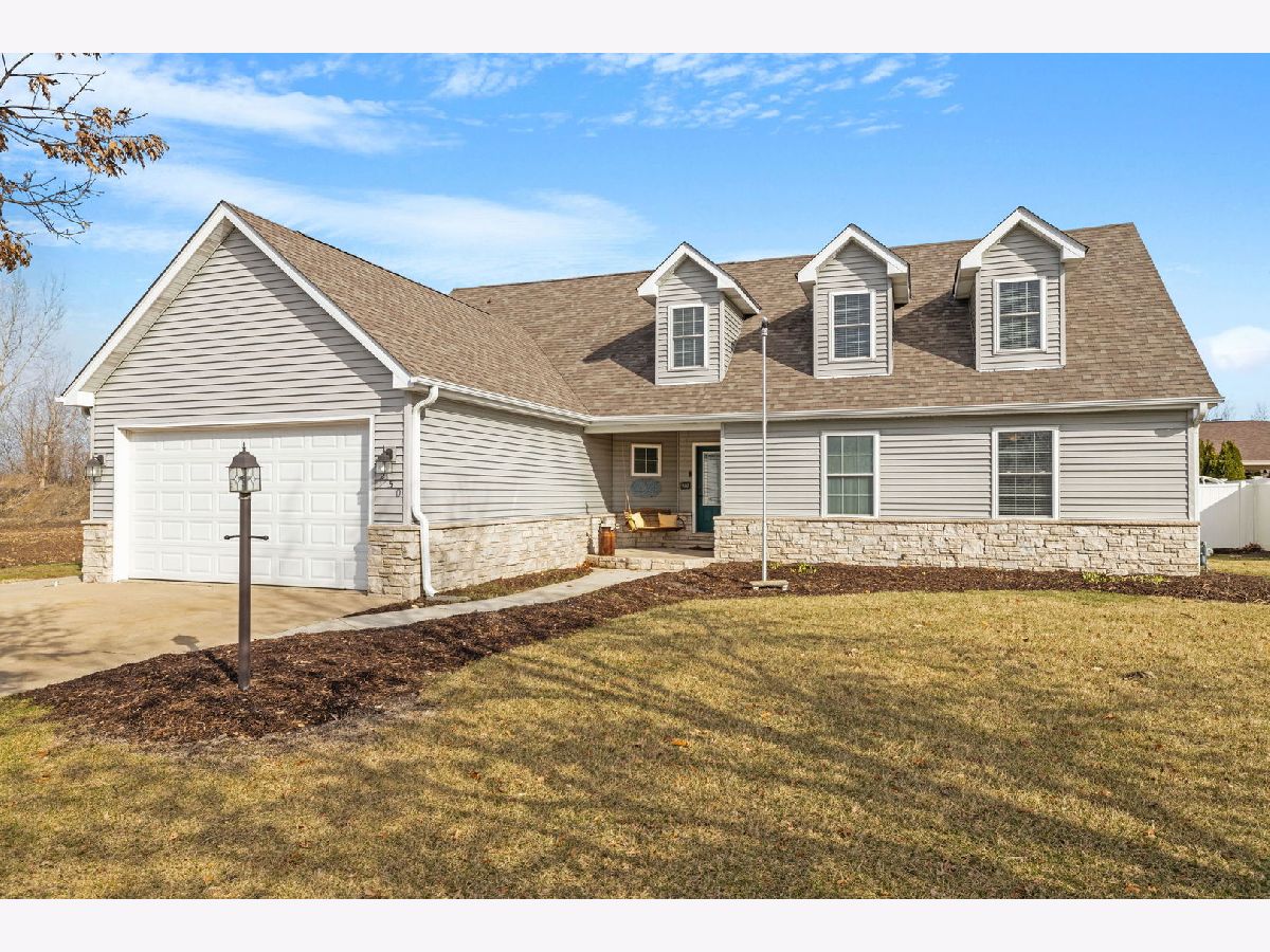 Homes Sold Spring Meadows Coal City Illinois, 250 Des Plaines