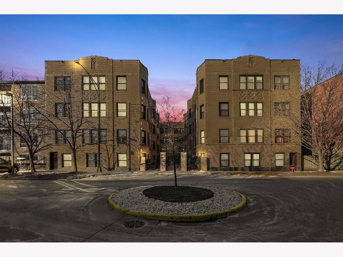 Condos & Townhomes Sold Hermitage Manor Chicago Illinois, 7440 Hermitage